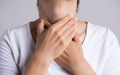Save Your Life By Knowing These 6 Signs of Throat Cancer